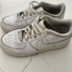 Kids White Nike Air Force 1 Sneakers
